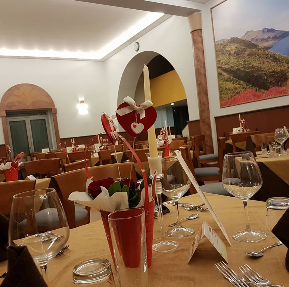 ristorante/pizzeria, sant''agata militello (me) - da tano * ristorante / pizzeria