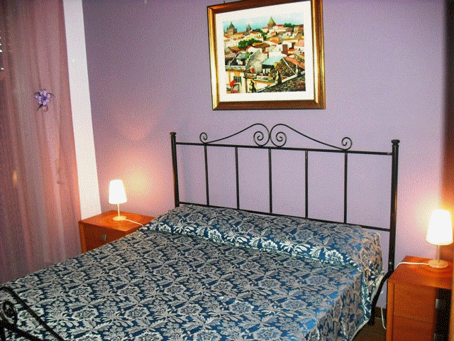 affittasi a brolo (me), casa vacanze res nedeltheva 1 appartamento mare