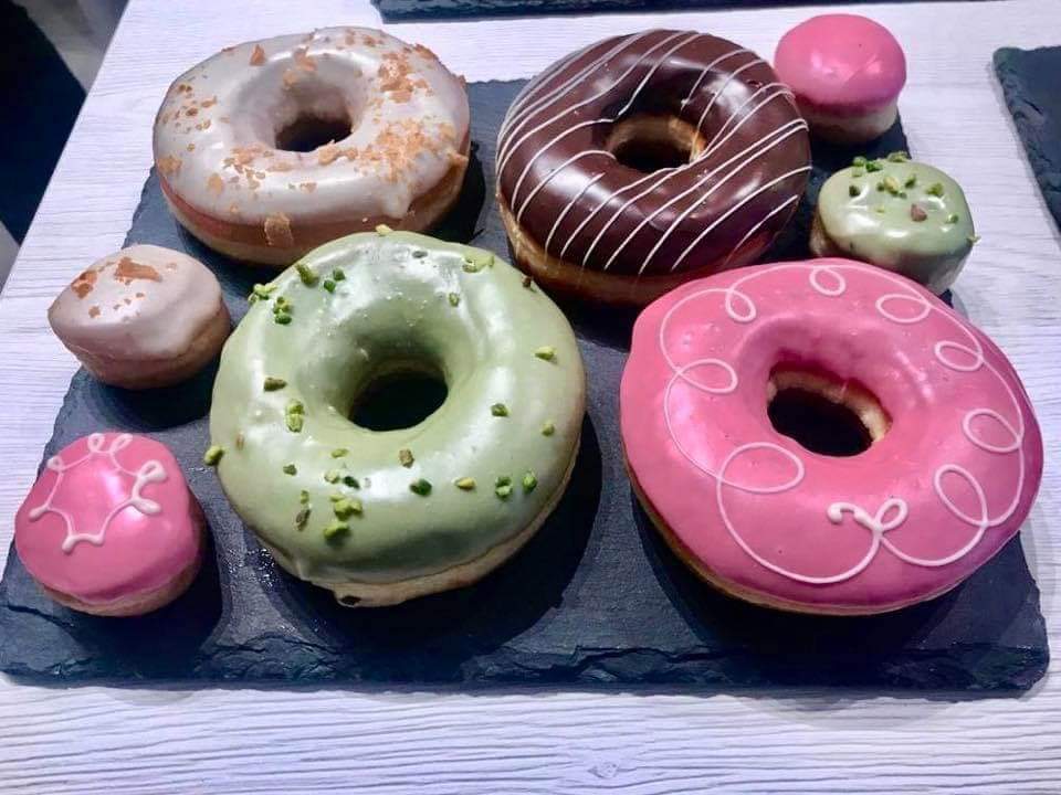 coverdecor pistacchio * crema da copertura per donuts, eclair, bigne'', cake e prodotti da forno