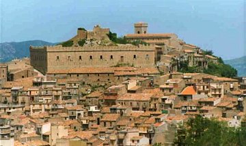 montalbano elicona (me) - il borgo dei borghi - trekking nel bosco di malabotta