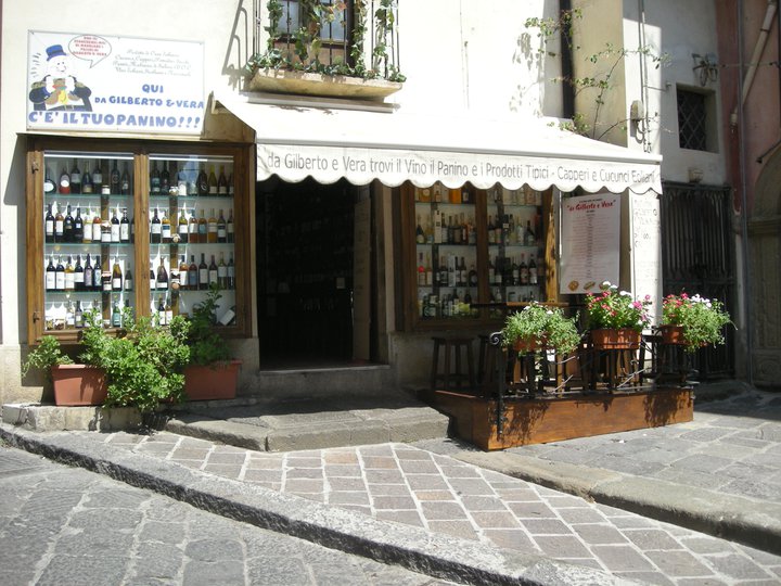 altro, lipari (me) - gilberto e vera enopaninoteca
